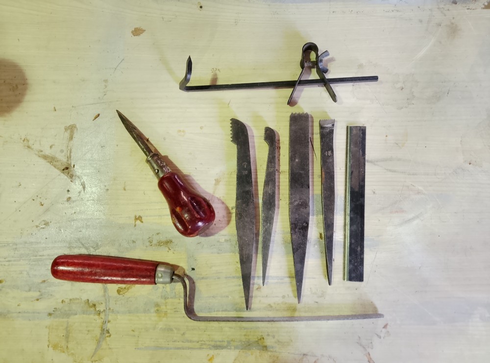 image of second hand leather working tools