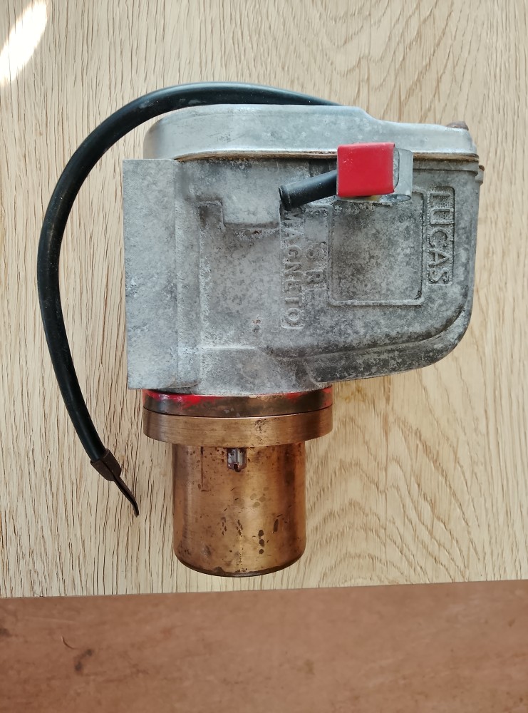 Image of a second hand Blaxland single magneto