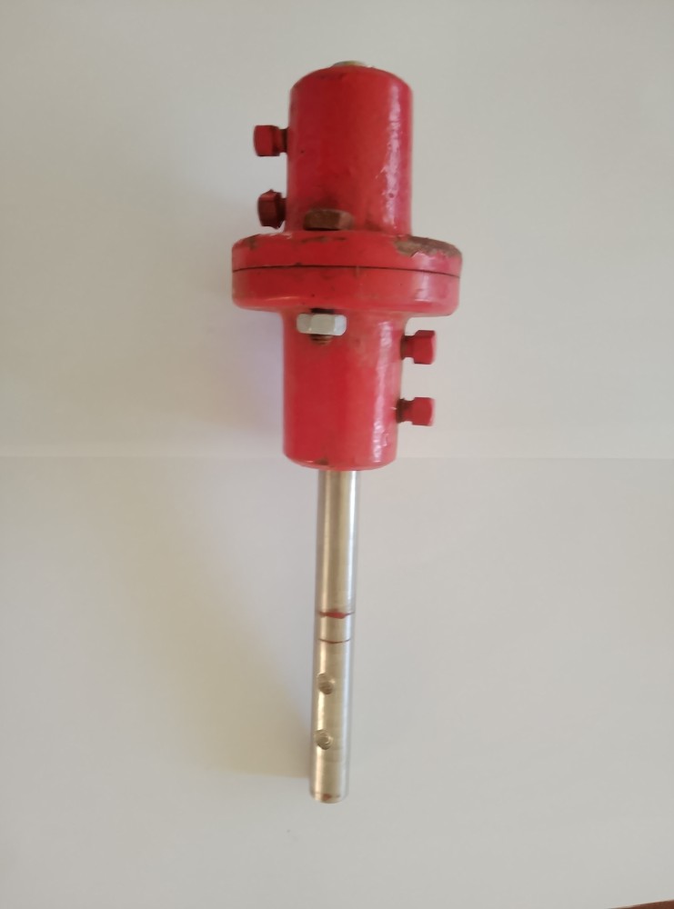 image of a second hand Blaxland coupling and lay shaft