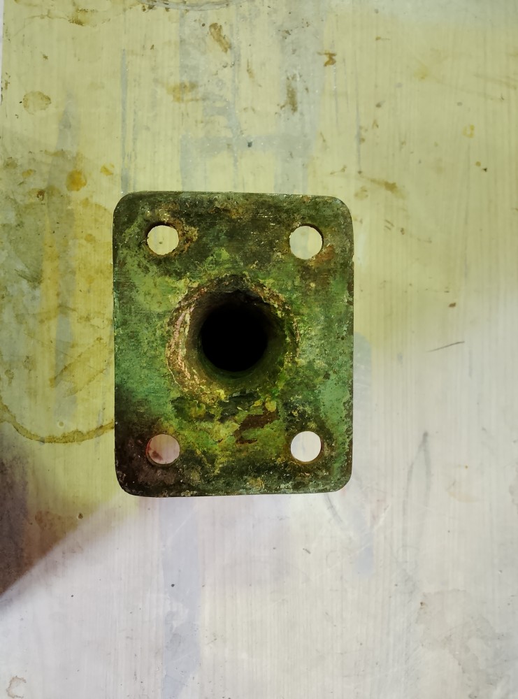 image of a large second bronze tee bollard 1940 era