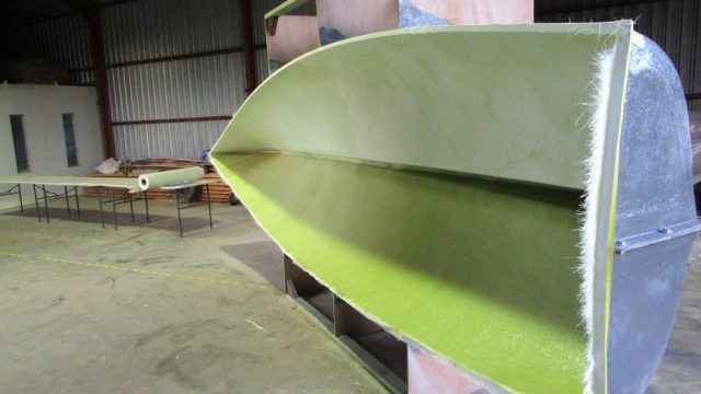image of a new 16 foot fiberglass hull for sale
